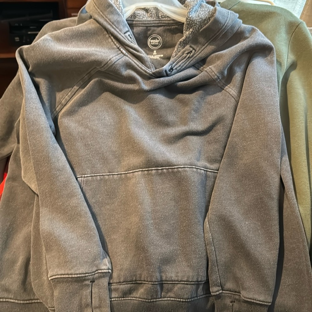 Pullover hooded sweater